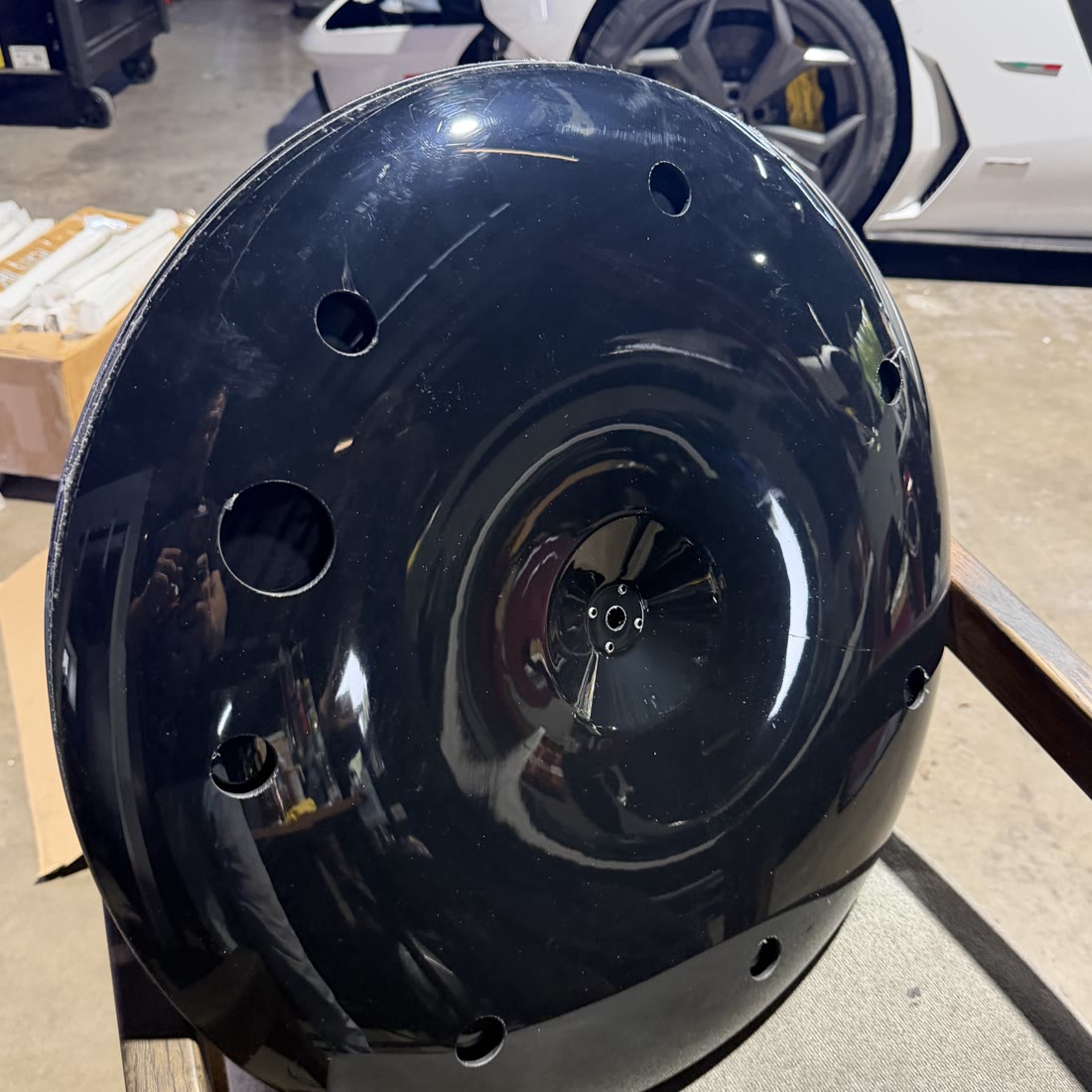 AIRODISC Luxury Series aero wheel disc in gloss black, full face with eight cooling ports